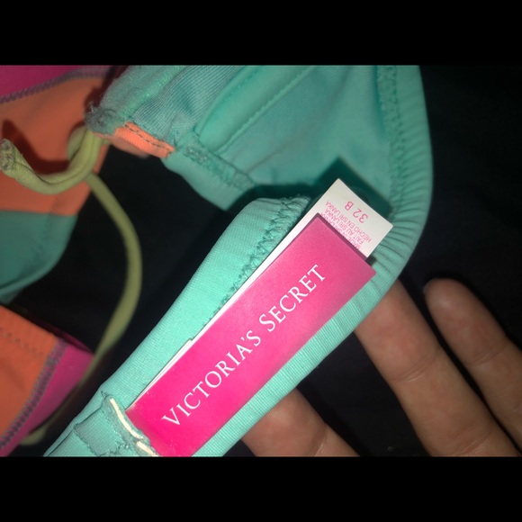 Victoria’s Secret Bikini Set - Picture 2 of 3